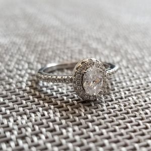 Berricle Sterling Silver CZ Halo Ring (size 5)